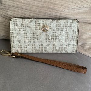 Michael Kors Beige Phone Case Wristlet/Wallet